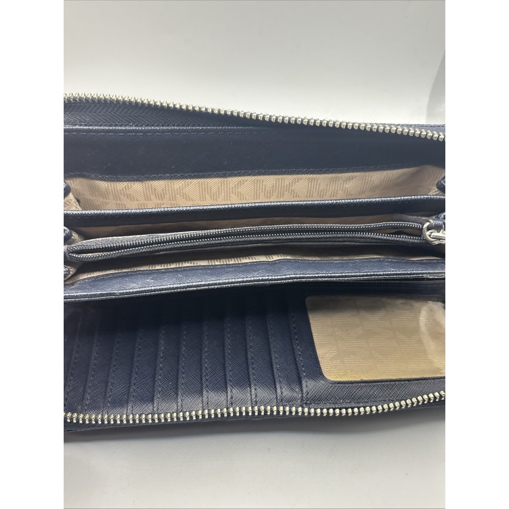 Michael Kors full zip leather wallet blue - Picture 8 of 12